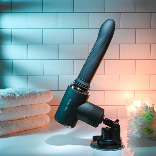 Evolved Novelties Too Hot to Handle Thrusting, Heating & Vibrating Machine