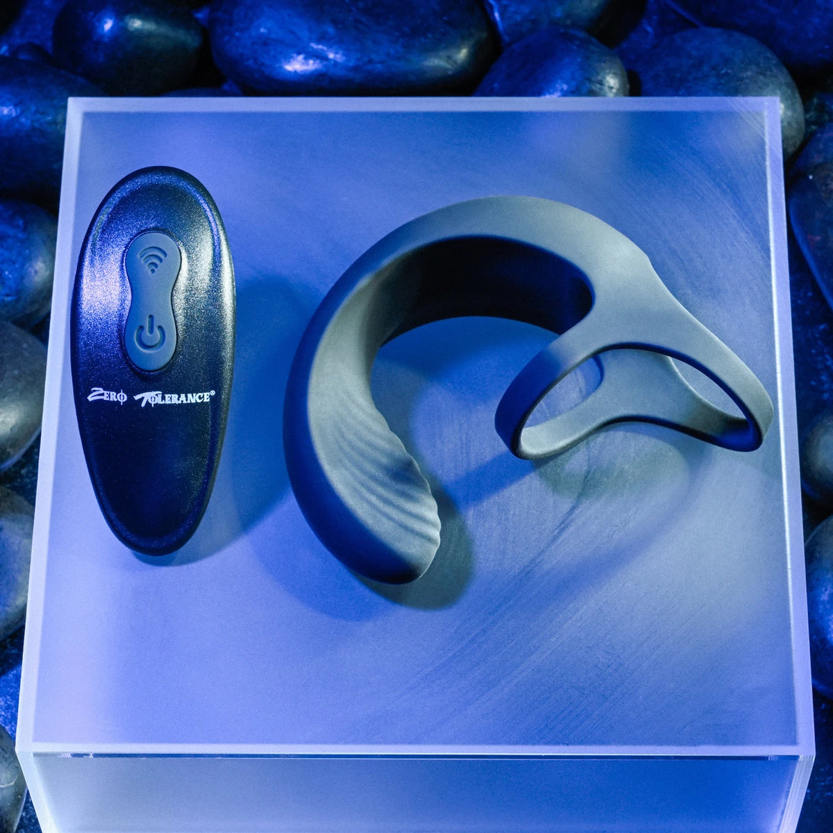 Zero Tolerance Vibrating Ball Cradle with Remote
