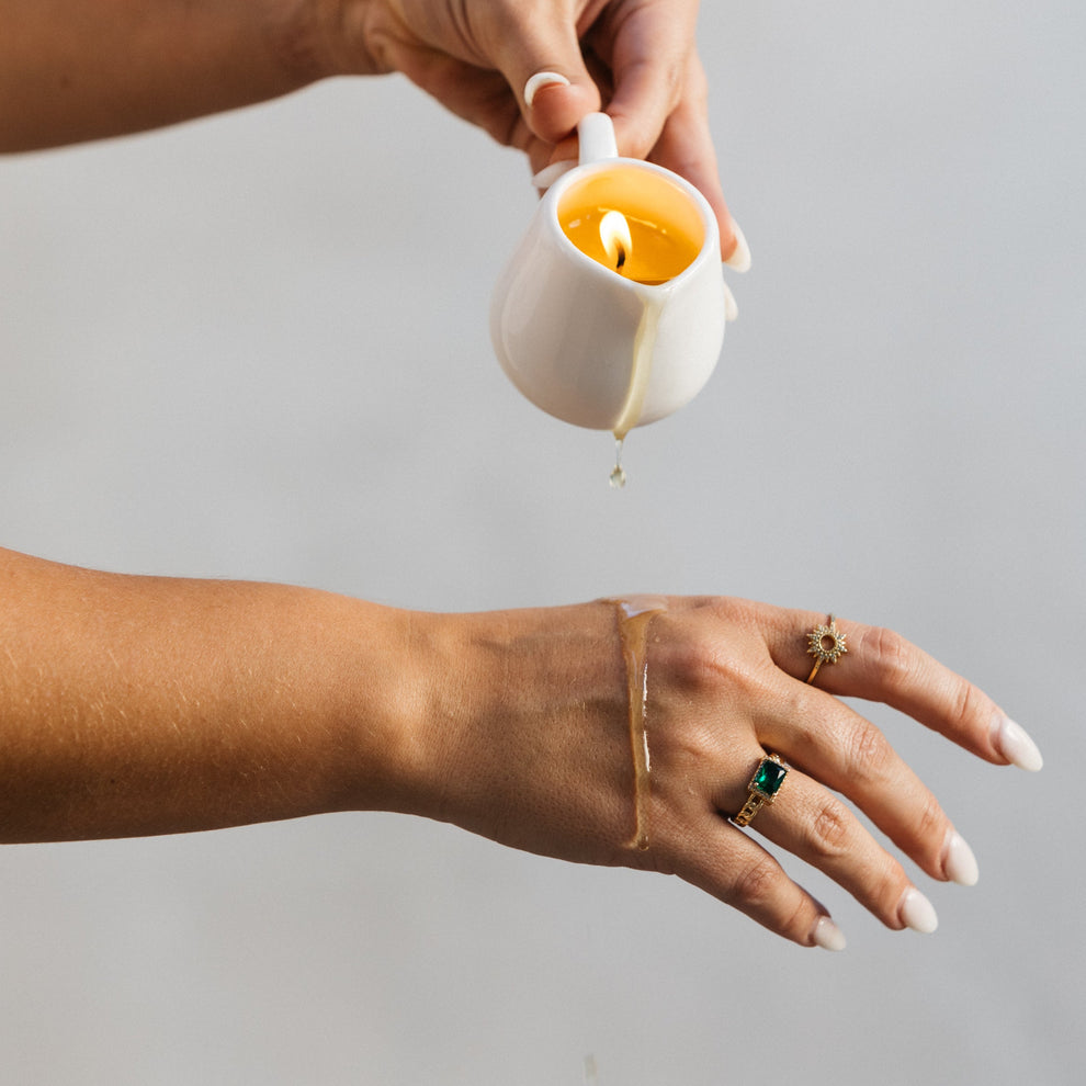 Velvet Massage Candle - Self Pressure: Coconut & Sandalwood