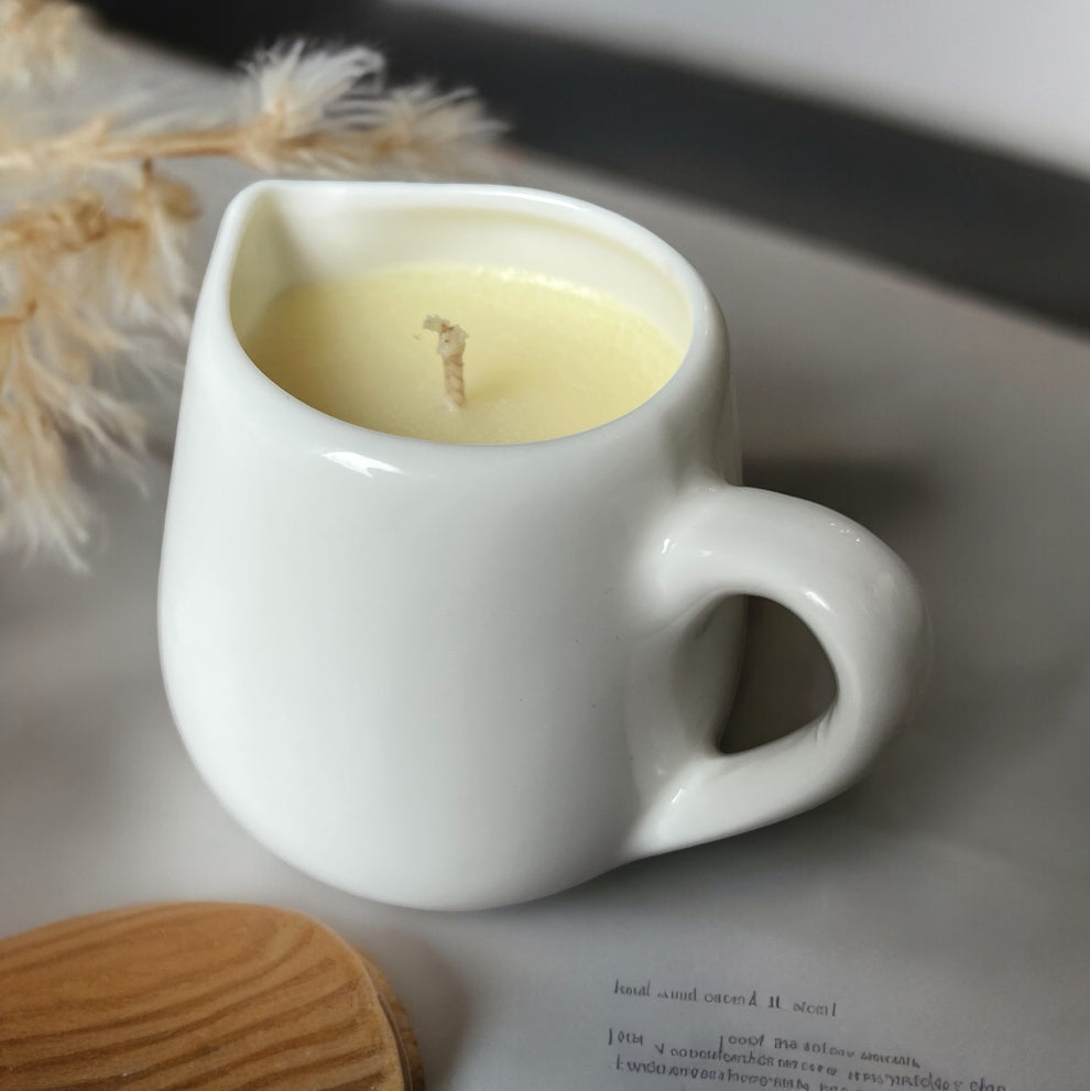 Velvet Massage Candle - Self Pressure: Coconut & Sandalwood